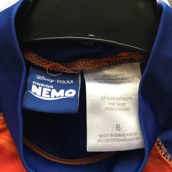 $3 when bundled with another rashguard - Picture 4 of 4